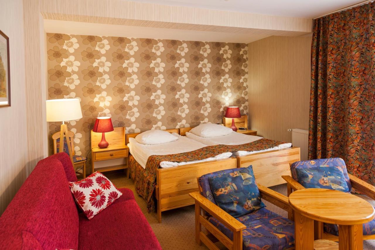 Bed and Breakfast To Tu Мронгово Экстерьер фото