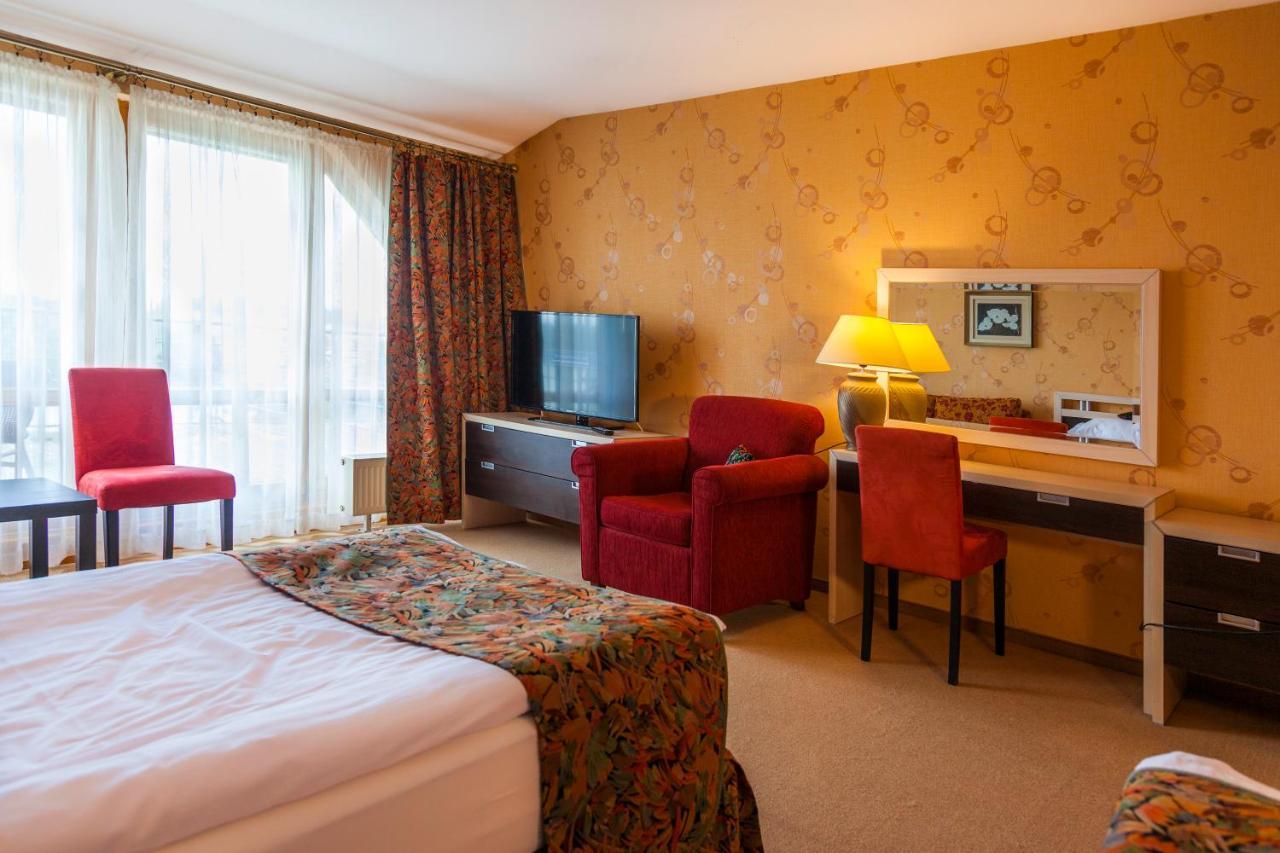 Bed and Breakfast To Tu Мронгово Экстерьер фото